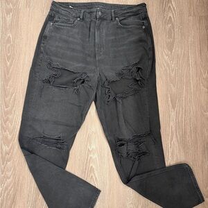 American Eagle Outfitters Black Distressed Mom Jeans